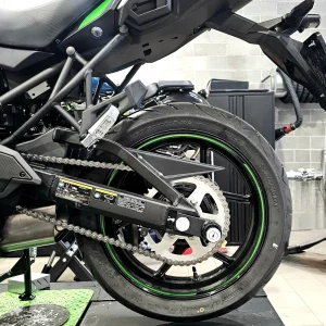 EasyBlock Antifurto Bloccaruota Kawasaki Versys 650 montato