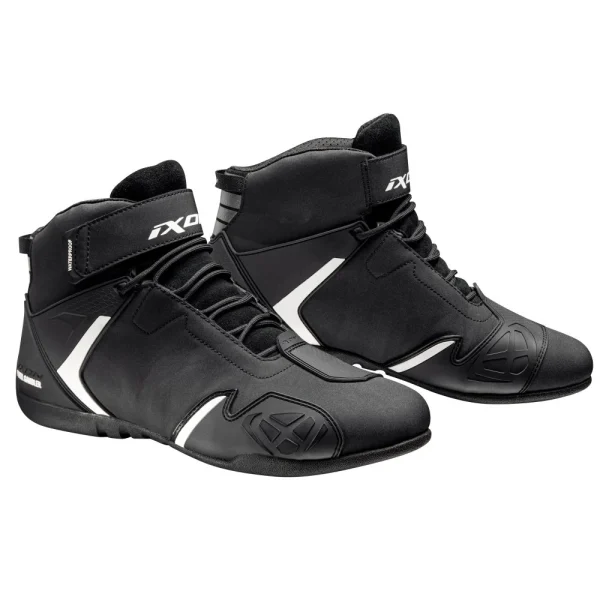 Ixon Gambler WP scarpe moto nero bianco Ixon Gambler WP scarpe moto nero bianco